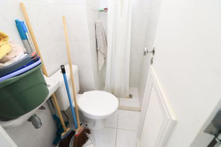 Apartamento para alugar com 130m², 3 quartos e 2 vagas Apartamento para alugar com 130m², 3 quartos e 2 vagasBanheiro de serviço