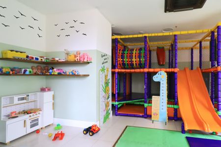 Apartamento para alugar com 130m², 3 quartos e 2 vagas Apartamento para alugar com 130m², 3 quartos e 2 vagasÁrea comum