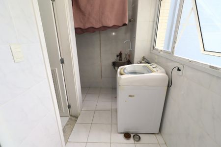 Apartamento para alugar com 130m², 3 quartos e 2 vagas Apartamento para alugar com 130m², 3 quartos e 2 vagasÁrea de Serviço