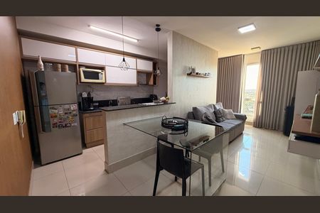 Sala de apartamento à venda com 2 quartos, 65m² em Jardim América, Goiânia