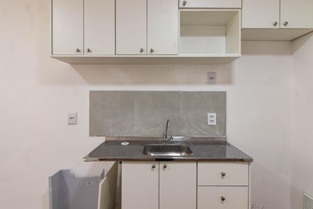 Cozinha de apartamento para alugar com 1 quarto, 35m² em Barra Funda, São Paulo