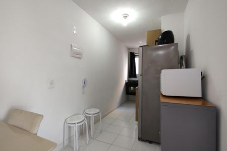 Apartamento para alugar com 55m², 2 quartos e 1 vaga Apartamento para alugar com 55m², 2 quartos e 1 vagaCozinha - Armários