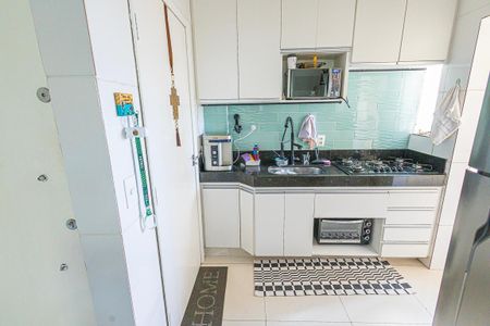 cozinha de apartamento para alugar com 3 quartos, 72m² em Manacás, Belo Horizonte