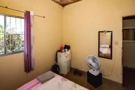 Quarto 1 de casa para alugar com 2 quartos, 45m² em Tupi, Belo Horizonte