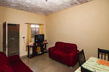 Sala de casa para alugar com 2 quartos, 45m² em Tupi, Belo Horizonte