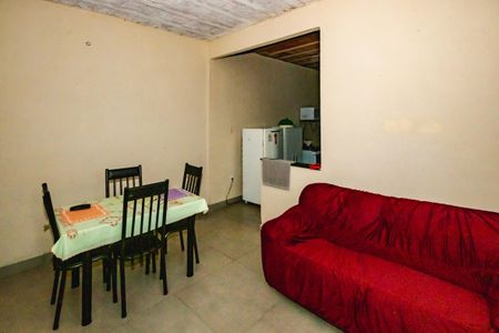 Sala de casa para alugar com 2 quartos, 45m² em Tupi, Belo Horizonte