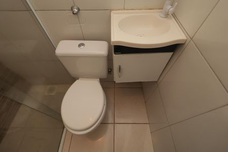 Banheiro de kitnet/studio para alugar com 1 quarto, 20m² em Bosque da Saúde, São Paulo
