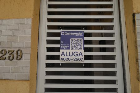 Placa de kitnet/studio para alugar com 1 quarto, 20m² em Bosque da Saúde, São Paulo