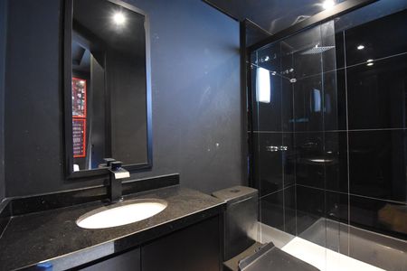 Banheiro do Studio de kitnet/studio para alugar com 1 quarto, 26m² em Centro, Curitiba