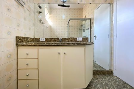 Apartamento para alugar com 120m², 3 quartos e 1 vaga