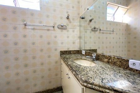 Apartamento para alugar com 120m², 3 quartos e 1 vaga