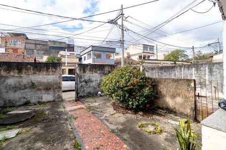 Quintal de casa para alugar com 3 quartos, 75m² em Bangu, Rio de Janeiro