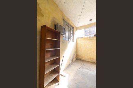Área de Serviço de casa para alugar com 3 quartos, 75m² em Bangu, Rio de Janeiro