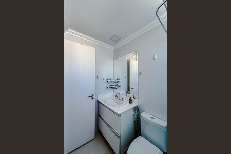 Apartamento à venda com 164m², 3 quartos e 4 vagasBanheiro da Suíte 2