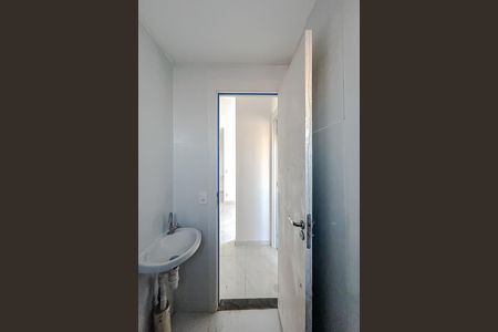 Apartamento para alugar com 45m², 2 quartos e sem vaga Apartamento para alugar com 45m², 2 quartos e sem vagaBanheiro