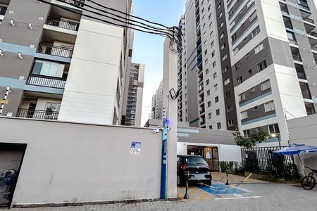 Apartamento para alugar com 45m², 2 quartos e sem vaga Apartamento para alugar com 45m², 2 quartos e sem vagaFachada