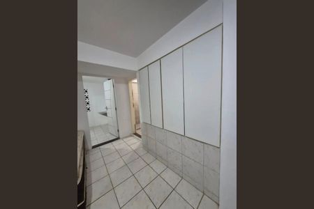 Quarto de casa para alugar com 1 quarto, 34m² em Jaguaribe, Salvador