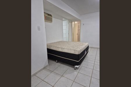 Casa para alugar com 34m², 1 quarto e sem vaga Casa para alugar com 34m², 1 quarto e sem vagaQuarto