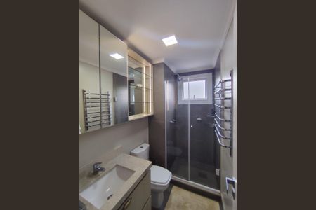 Banheiro 1 de apartamento para alugar com 3 quartos, 67m² em Teresópolis, Porto Alegre