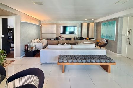 Apartamento à venda com 100m², 2 quartos e 3 vagas Apartamento à venda com 100m², 2 quartos e 3 vagasSala