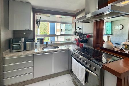 Cozinha de apartamento à venda com 2 quartos, 100m² em Sion, Belo Horizonte