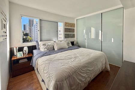 Suite de apartamento à venda com 2 quartos, 100m² em Sion, Belo Horizonte
