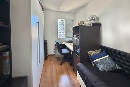 Apartamento à venda com 100m², 2 quartos e 3 vagas Apartamento à venda com 100m², 2 quartos e 3 vagasQuarto 2