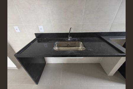 Apartamento à venda com 2 quartos, 59m² em Taquara, Rio de Janeiro