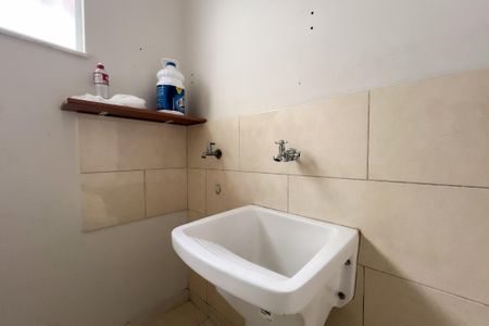 Casa de condomínio para alugar com 527m², 3 quartos e 2 vagasÁrea de Serviço