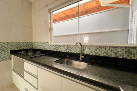 Casa de condomínio para alugar com 527m², 3 quartos e 2 vagasCozinha