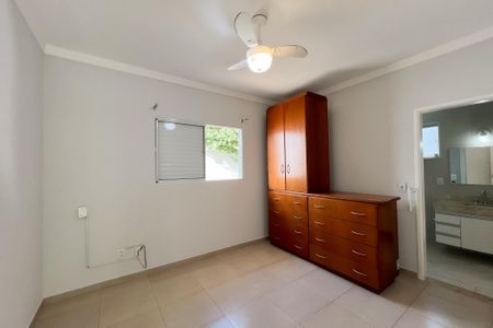 Casa de condomínio para alugar com 527m², 3 quartos e 2 vagasSuíte
