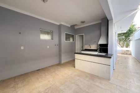 Churrasqueira de casa de condomínio para alugar com 3 quartos, 527m² em Vila Santana, Valinhos