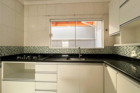 Cozinha de casa de condomínio para alugar com 3 quartos, 527m² em Vila Santana, Valinhos