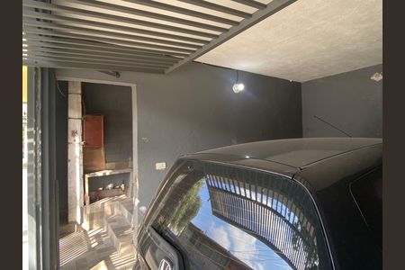 Garagem de casa à venda com 2 quartos, 147m² em Cidade das Flores, Osasco