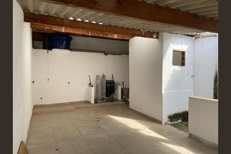 Casa à venda com 147m², 2 quartos e 1 vaga Casa à venda com 147m², 2 quartos e 1 vagaÁrea externa - Varanda