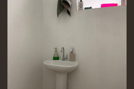 Casa à venda com 147m², 2 quartos e 1 vaga Casa à venda com 147m², 2 quartos e 1 vagaLavabo