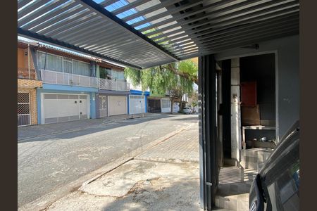Casa à venda com 147m², 2 quartos e 1 vaga Casa à venda com 147m², 2 quartos e 1 vagaGaragem