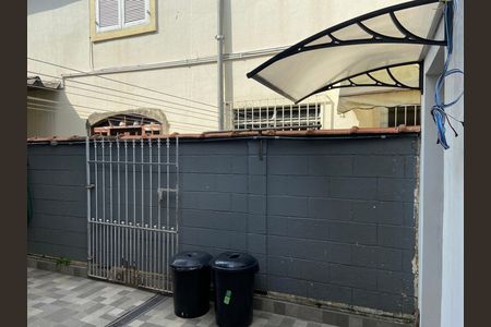 Casa à venda com 147m², 2 quartos e 1 vaga Casa à venda com 147m², 2 quartos e 1 vagaÁrea externa