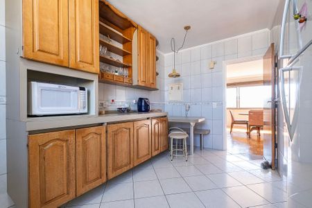 Apartamento para alugar com 114m², 4 quartos e sem vaga Apartamento para alugar com 114m², 4 quartos e sem vagaCozinha
