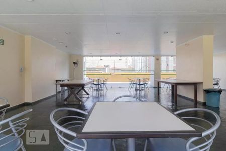 Apartamento para alugar com 114m², 4 quartos e sem vaga Apartamento para alugar com 114m², 4 quartos e sem vagaSalão de f