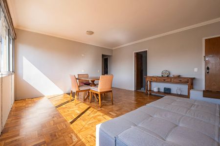 Apartamento para alugar com 114m², 4 quartos e sem vaga Apartamento para alugar com 114m², 4 quartos e sem vagaSala
