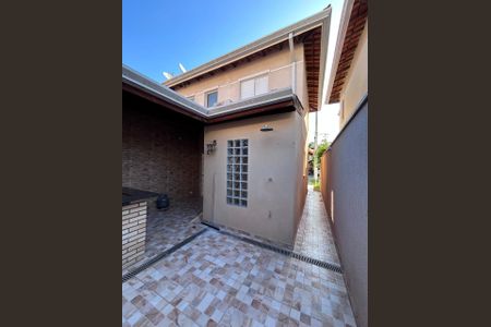 Casa de condomínio para alugar com 75m², 2 quartos e 2 vagas Casa de condomínio para alugar com 75m², 2 quartos e 2 vagasÁrea Externa