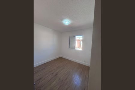 Casa de condomínio para alugar com 75m², 2 quartos e 2 vagas Casa de condomínio para alugar com 75m², 2 quartos e 2 vagasQuarto