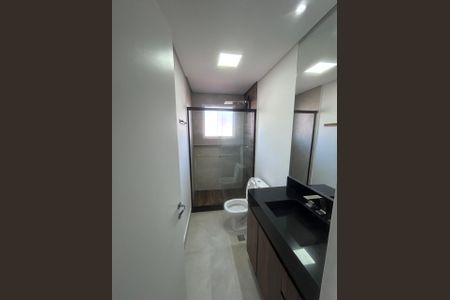 Casa de condomínio para alugar com 75m², 2 quartos e 2 vagas Casa de condomínio para alugar com 75m², 2 quartos e 2 vagasBanheiro