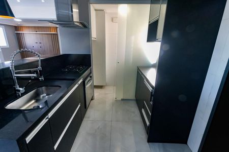 Apartamento para alugar com 70m², 2 quartos e 2 vagas Apartamento para alugar com 70m², 2 quartos e 2 vagasCozinha - Armários