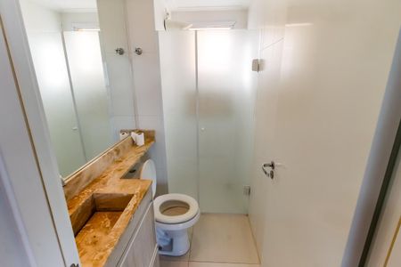Apartamento para alugar com 70m², 2 quartos e 2 vagas Apartamento para alugar com 70m², 2 quartos e 2 vagasBanheiro Corredor