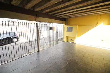 Garagem de casa para alugar com 3 quartos, 150m² em Jardim D’abril, Osasco