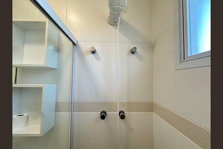 Casa de condomínio para alugar com 205m², 3 quartos e 3 vagas Casa de condomínio para alugar com 205m², 3 quartos e 3 vagasBanheiro suíte 1