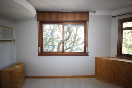 Suíte 2 de apartamento para alugar com 2 quartos, 169m² em Floresta, Porto Alegre