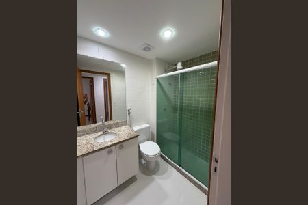 Banheiro 1 de apartamento à venda com 1 quarto, 45m² em Itacoatiara, Niterói